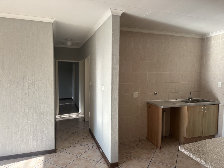 To Let 3 Bedroom Property for Rent in Cashan North West